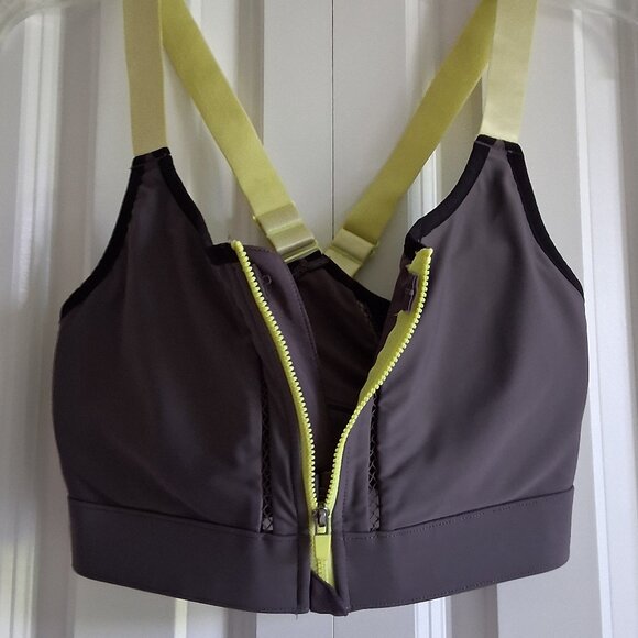 Fabletics Gray & Neon Green Women's Workout Set Size M - Picture 7 of 13